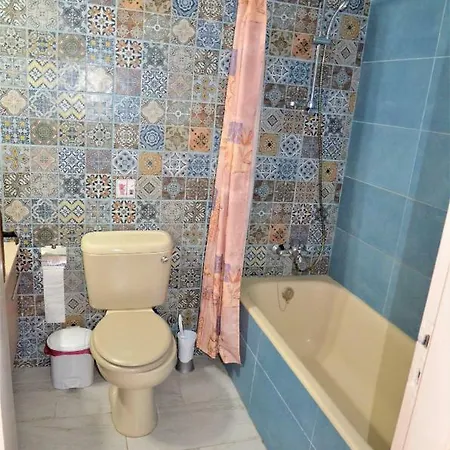 Isabella Court Townhouse Near Venus And Lidl Apartamento Paphos